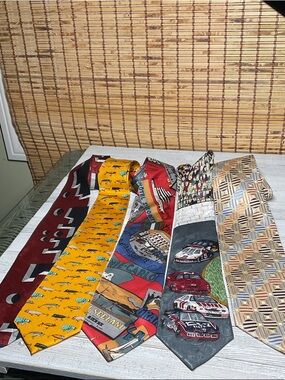 lot Men's Multi-Pattern Tie Set — Yellow, Red, Navy, Green, Tan, Burgundy